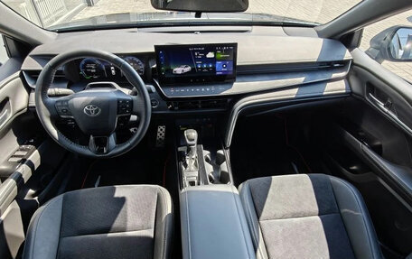 Toyota Camry, 2024 год, 3 990 000 рублей, 10 фотография