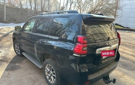 Toyota Land Cruiser Prado 150 рестайлинг 2, 2017 год, 4 300 000 рублей, 4 фотография
