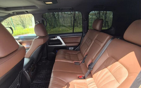 Toyota Land Cruiser 200, 2018 год, 9 300 000 рублей, 6 фотография