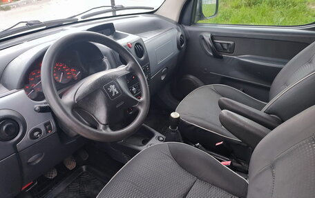 Peugeot Partner II рестайлинг 2, 2004 год, 279 000 рублей, 10 фотография