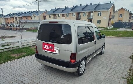 Peugeot Partner II рестайлинг 2, 2004 год, 279 000 рублей, 3 фотография