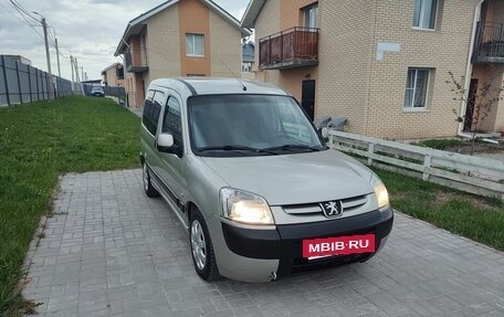 Peugeot Partner II рестайлинг 2, 2004 год, 279 000 рублей, 9 фотография
