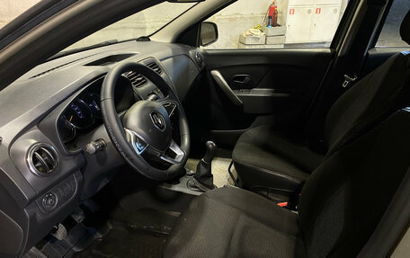 Renault Sandero II рестайлинг, 2018 год, 1 300 000 рублей, 3 фотография