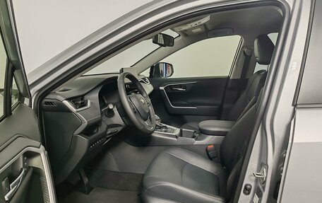 Toyota RAV4, 2025 год, 6 390 000 рублей, 16 фотография