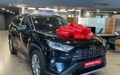 Toyota RAV4, 2022 год, 3 395 000 рублей, 1 фотография