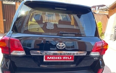 Toyota Land Cruiser 200, 2012 год, 3 400 000 рублей, 1 фотография