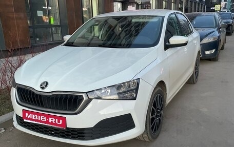 Skoda Rapid II, 2021 год, 1 240 000 рублей, 1 фотография