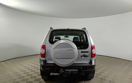 Chevrolet Niva I рестайлинг, 2017 год, 780 000 рублей, 6 фотография