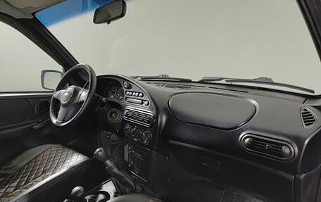Chevrolet Niva I рестайлинг, 2017 год, 780 000 рублей, 11 фотография