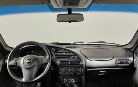 Chevrolet Niva I рестайлинг, 2017 год, 780 000 рублей, 14 фотография