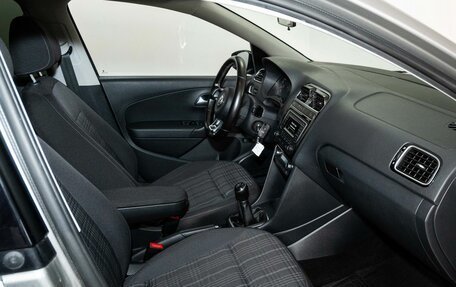 Volkswagen Polo VI (EU Market), 2017 год, 1 311 000 рублей, 6 фотография