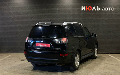 Mitsubishi Outlander III рестайлинг 3, 2009 год, 930 000 рублей, 2 фотография