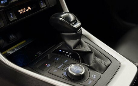 Toyota RAV4, 2020 год, 3 379 000 рублей, 16 фотография