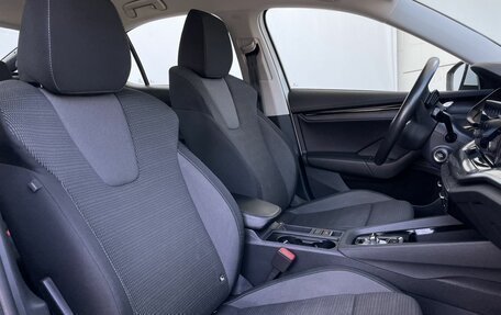 Skoda Octavia IV, 2021 год, 1 998 000 рублей, 29 фотография