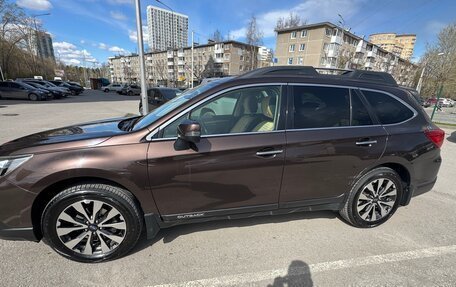 Subaru Outback IV рестайлинг, 2017 год, 2 750 000 рублей, 3 фотография