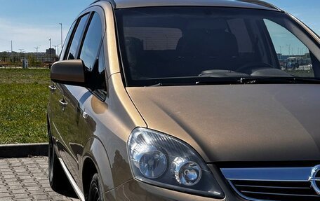 Opel Zafira B, 2012 год, 920 000 рублей, 2 фотография