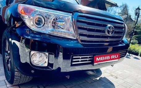 Toyota Land Cruiser 200, 2012 год, 3 400 000 рублей, 13 фотография