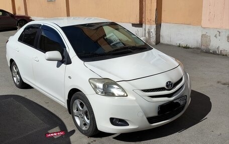 Toyota Yaris III рестайлинг, 2008 год, 649 000 рублей, 3 фотография