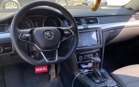 Skoda Superb III рестайлинг, 2011 год, 1 000 000 рублей, 6 фотография