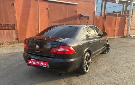 Skoda Superb III рестайлинг, 2011 год, 1 000 000 рублей, 3 фотография