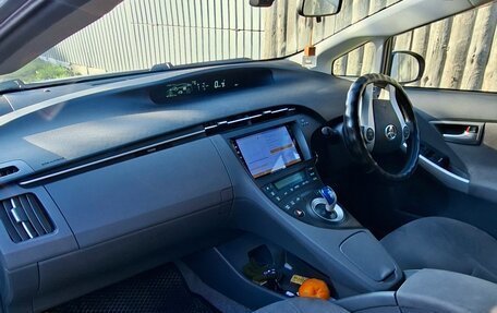 Toyota Prius, 2011 год, 1 250 000 рублей, 11 фотография