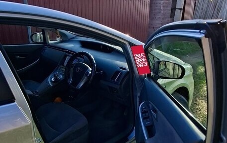 Toyota Prius, 2011 год, 1 250 000 рублей, 9 фотография