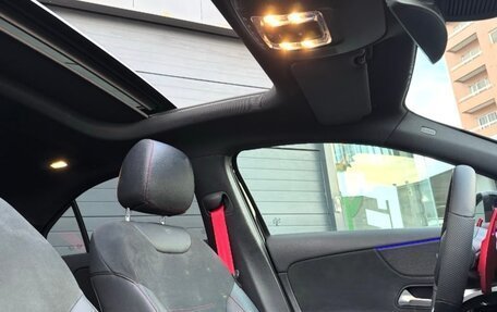 Mercedes-Benz A-Класс, 2022 год, 2 450 000 рублей, 17 фотография