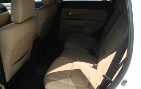 Mitsubishi Outlander III рестайлинг 3, 2020 год, 2 820 000 рублей, 25 фотография