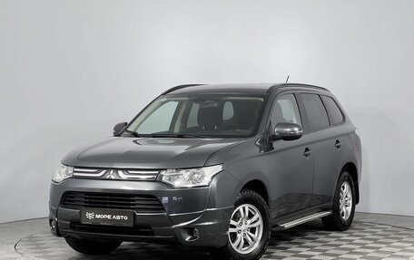 Mitsubishi Outlander III рестайлинг 3, 2014 год, 1 620 000 рублей, 1 фотография