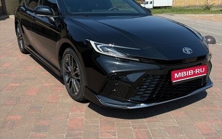 Toyota Camry, 2025 год, 4 200 000 рублей, 1 фотография
