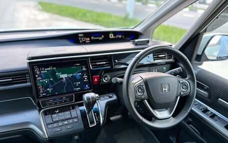 Honda Stepwgn IV, 2021 год, 2 180 000 рублей, 7 фотография