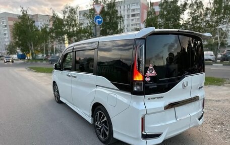 Honda Stepwgn IV, 2021 год, 2 180 000 рублей, 6 фотография