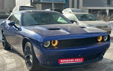 Dodge Challenger III рестайлинг 2, 2021 год, 5 150 000 рублей, 3 фотография