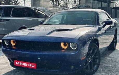 Dodge Challenger III рестайлинг 2, 2021 год, 5 150 000 рублей, 6 фотография
