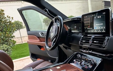 Lincoln Navigator, 2017 год, 4 788 000 рублей, 19 фотография