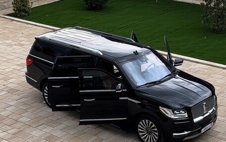 Lincoln Navigator, 2017 год, 4 788 000 рублей, 25 фотография