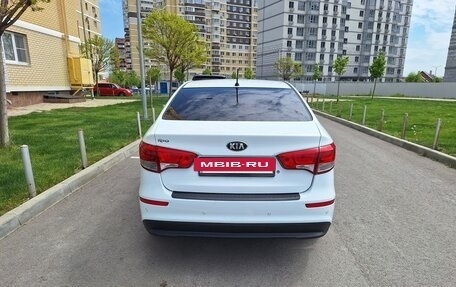 KIA Rio III рестайлинг, 2015 год, 695 000 рублей, 5 фотография