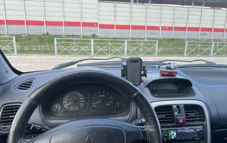 Mitsubishi Carisma I, 2002 год, 290 000 рублей, 17 фотография