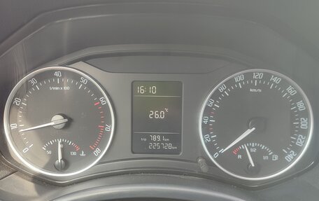 Skoda Octavia, 2011 год, 720 000 рублей, 10 фотография