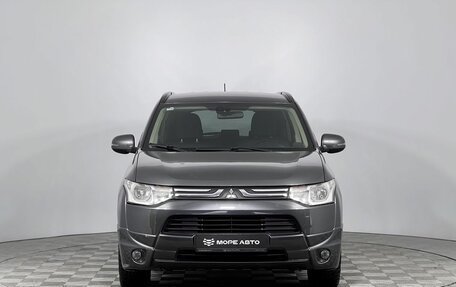 Mitsubishi Outlander III рестайлинг 3, 2014 год, 1 620 000 рублей, 2 фотография