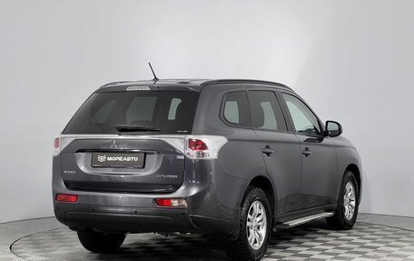 Mitsubishi Outlander III рестайлинг 3, 2014 год, 1 620 000 рублей, 5 фотография