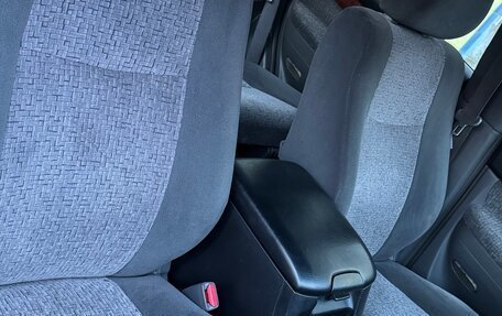 Toyota Land Cruiser Prado 120 рестайлинг, 2004 год, 1 490 000 рублей, 8 фотография