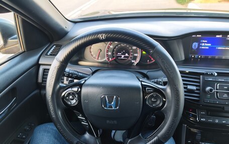 Honda Accord IX рестайлинг, 2015 год, 1 850 000 рублей, 22 фотография