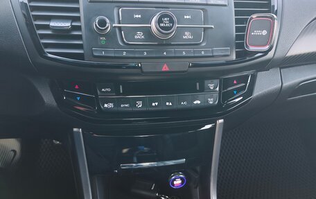 Honda Accord IX рестайлинг, 2015 год, 1 850 000 рублей, 21 фотография