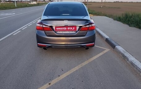 Honda Accord IX рестайлинг, 2015 год, 1 850 000 рублей, 14 фотография