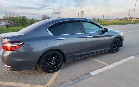 Honda Accord IX рестайлинг, 2015 год, 1 850 000 рублей, 12 фотография