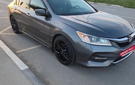 Honda Accord IX рестайлинг, 2015 год, 1 850 000 рублей, 11 фотография