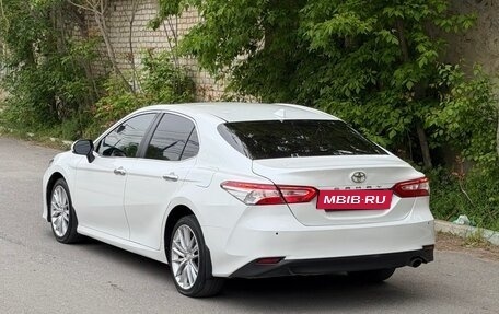 Toyota Camry, 2019 год, 1 750 000 рублей, 5 фотография
