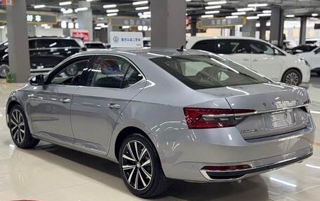 Skoda Superb III рестайлинг, 2026 год, 2 650 000 рублей, 6 фотография