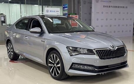 Skoda Superb III рестайлинг, 2026 год, 2 650 000 рублей, 3 фотография